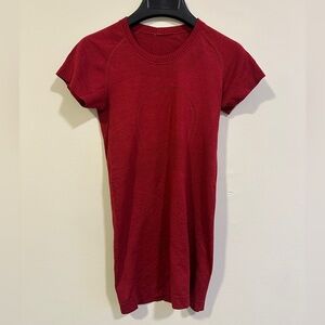 Lululemon Swiftly Tech Short-Sleeve Shirt - Size 2